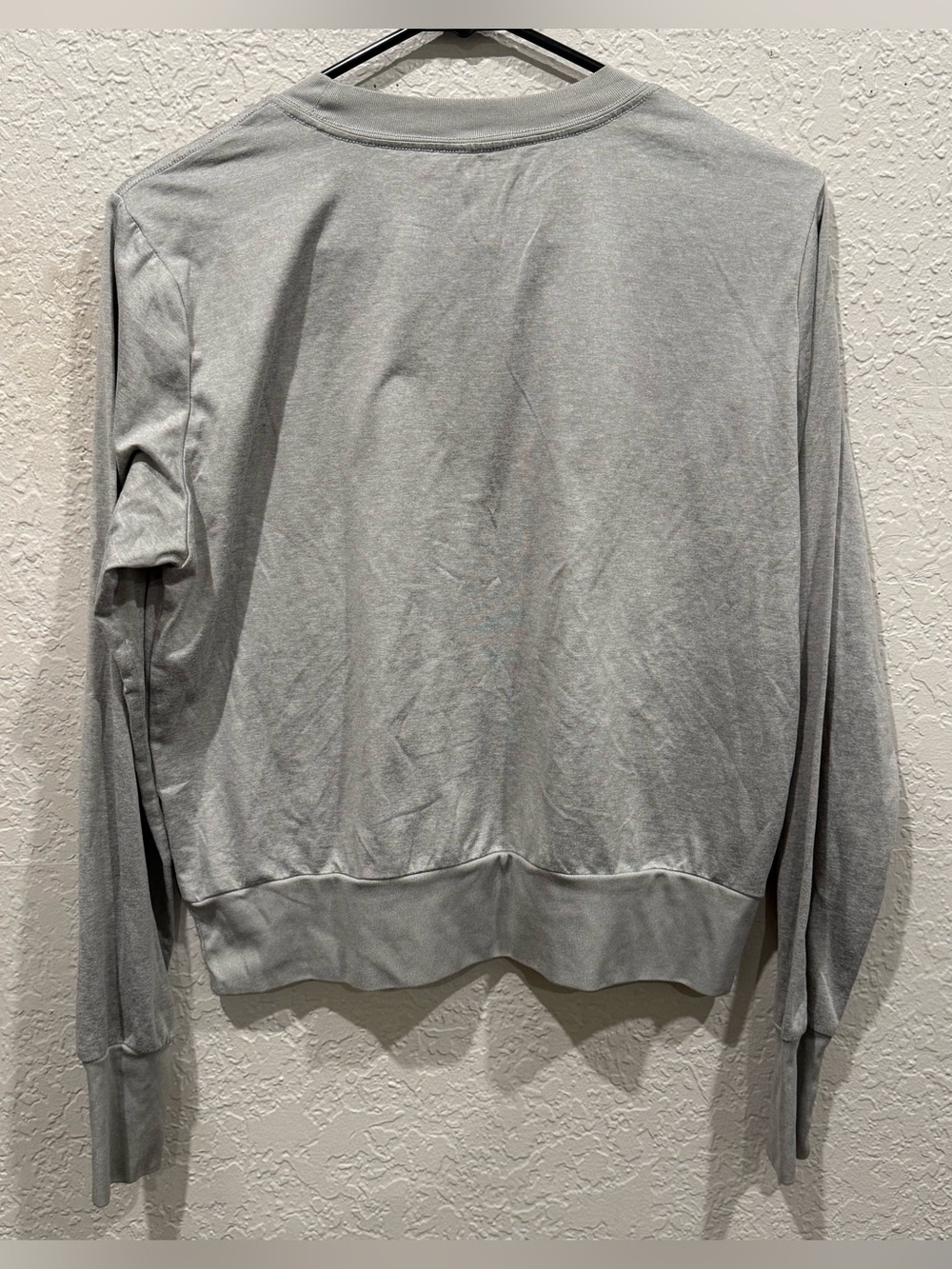Vuori Heather Gray Pullover Crew Sweatshirt - Picture 3 of 3